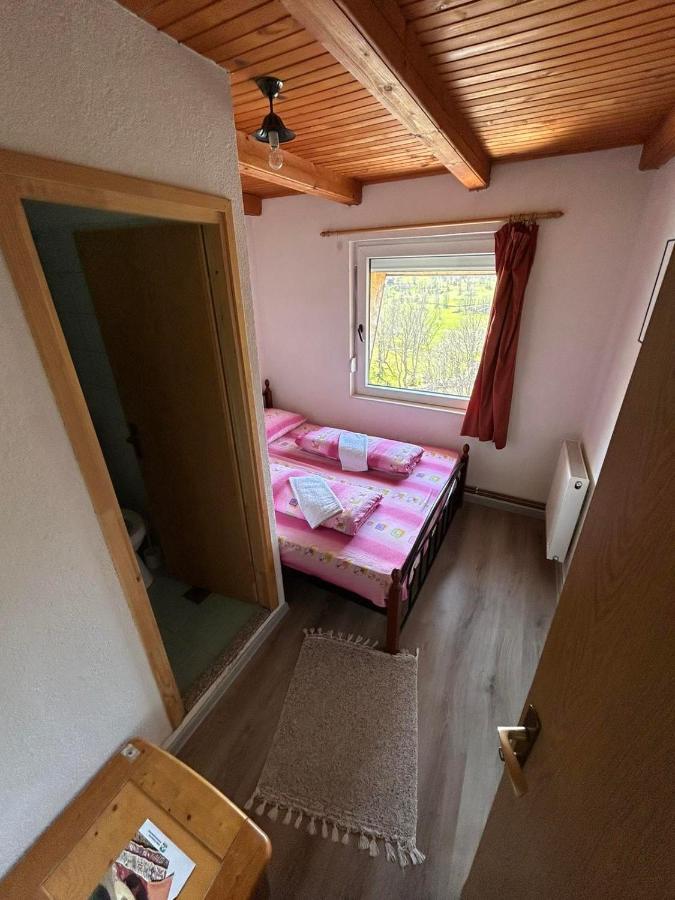 Bed And Breakfast Umoljani Bilik gambar